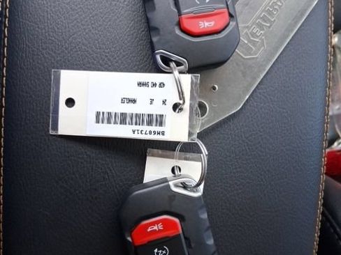 Used 2024 Jeep Wrangler Unlimited Sahara AWD/4WD image 19