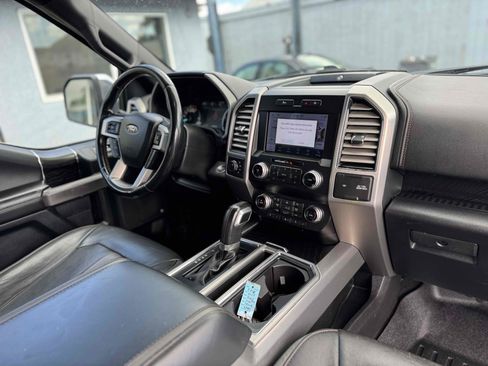 Used 2019 Ford F150 Platinum image 17