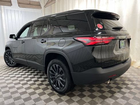 Used 2023 Chevrolet Traverse RS AWD/4WD image 19