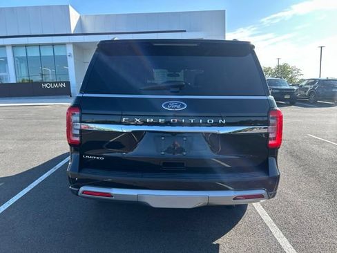Used 2022 Ford Expedition Limited AWD/4WD image 5