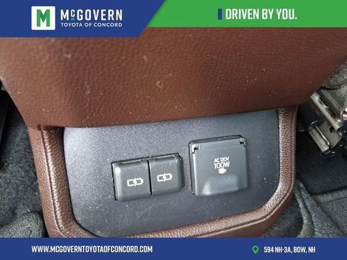Used 2022 Toyota Highlander Platinum AWD/4WD image 24
