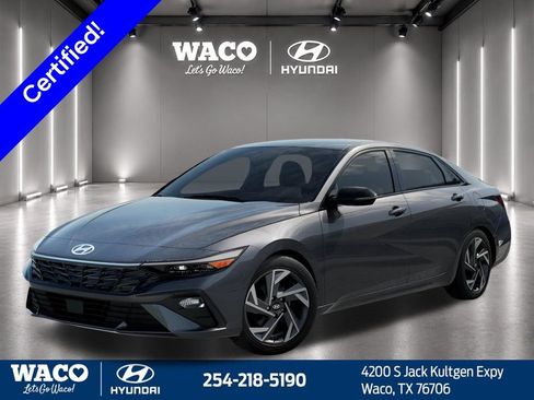 Used 2025 Hyundai Elantra Sport FWD image 3