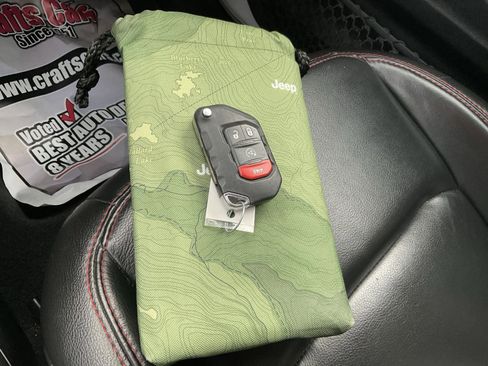 Used 2020 Jeep Gladiator Rubicon image 23