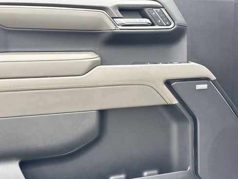 Used 2024 Chevrolet Silverado 1500 ZR2 w/ Technology Package image 14