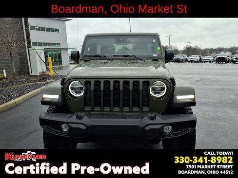 Used 2021 Jeep Wrangler Unlimited Sahara AWD/4WD image 8