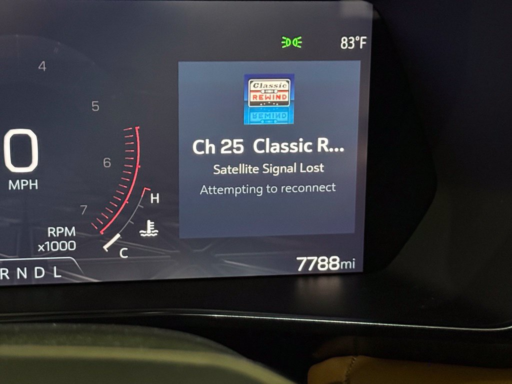 Used 2024 GMC Canyon AT4 w/ AT4 Premium Package AWD/4WD image 18