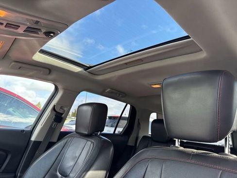 Used 2011 GMC Terrain SLT image 9