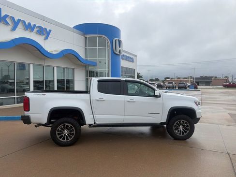 Used 2022 Chevrolet Colorado ZR2 AWD/4WD image 17