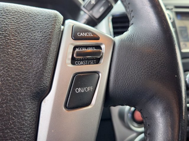 Used 2018 Nissan Titan SV w/ SV Convenience Package AWD/4WD image 26
