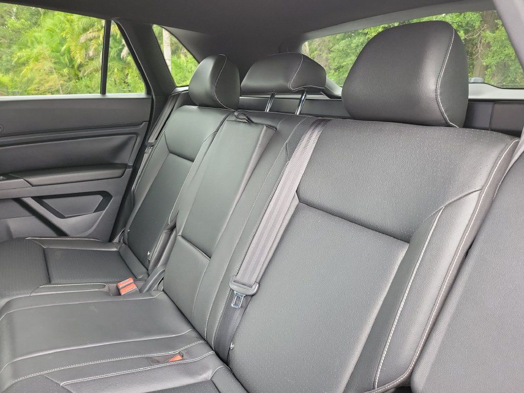 Used 2020 Volkswagen Atlas Cross Sport SE FWD image 10