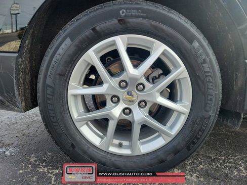 Used 2024 Chevrolet Equinox LT w/ LPO, Floor Liner Package image 6