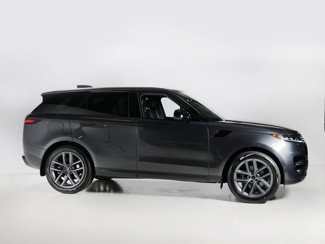 New 2026 Land Rover Range Rover Sport SE AWD/4WD image 30