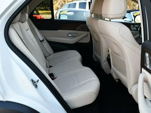 Used 2024 Mercedes-Benz GLE 450 4MATIC image 18