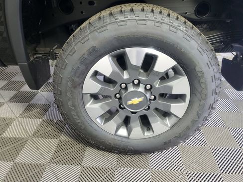 New 2026 Chevrolet Silverado 2500 Custom w/ Custom Value Package image 30