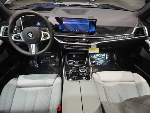 New 2026 BMW X7 xDrive40i w/ Executive Package image 10