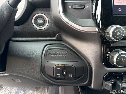New 2026 RAM 2500 Big Horn AWD/4WD image 15