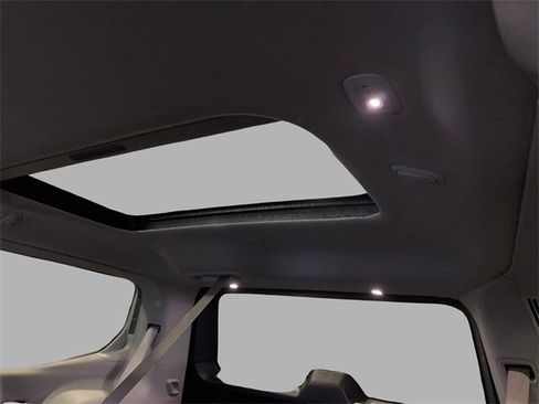 Used 2022 Jeep Wagoneer Series III w/ Premium Group I image 29