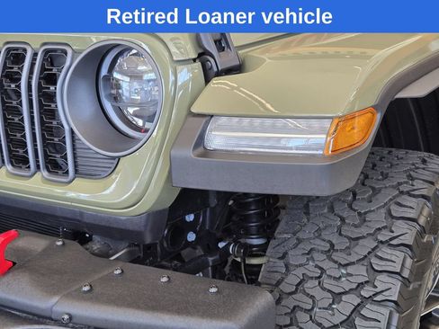 Used 2025 Jeep Wrangler Rubicon AWD/4WD image 5