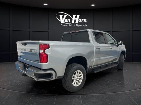 Used 2024 Chevrolet Silverado 1500 RST AWD/4WD image 3