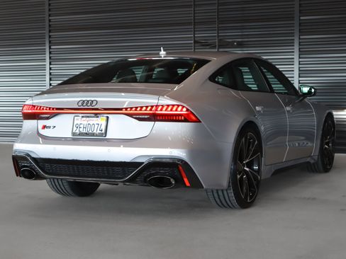 Used 2023 Audi RS 7 Sportback w/ Carbon Optic Package image 16