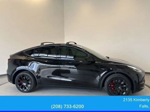 Used 2021 Tesla Model Y Long Range AWD/4WD image 19