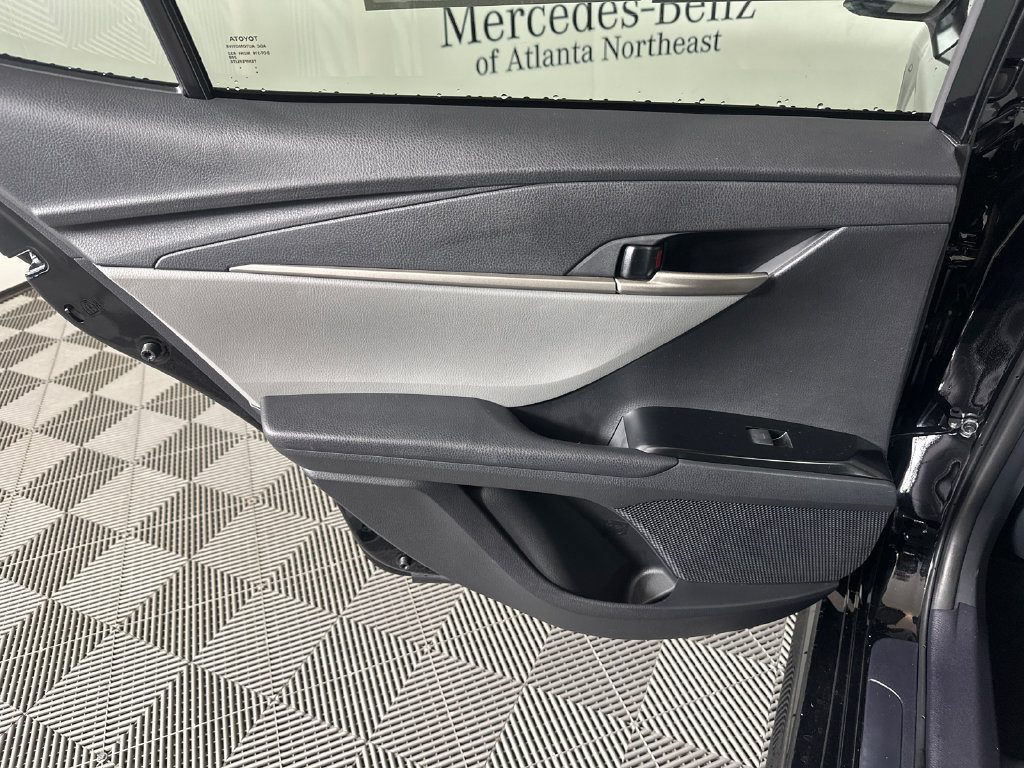 Used 2025 Toyota Camry SE FWD image 21