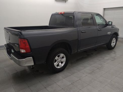 Used 2021 RAM 1500 Classic SLT AWD/4WD image 10