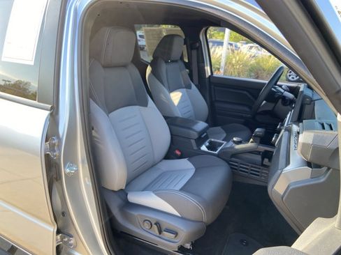 Used 2024 Toyota Tacoma TRD Sport w/ TRD Sport Upgrade Package RWD image 20