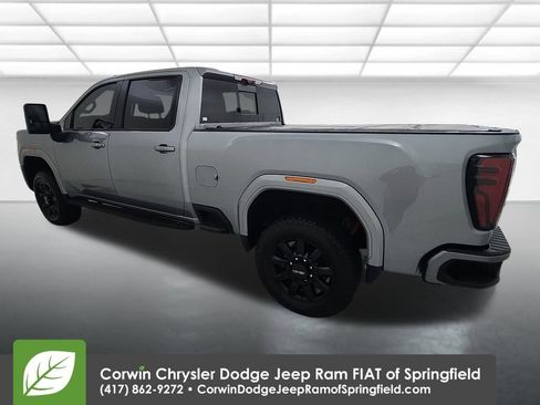 Used 2024 GMC Sierra 2500 AT4 w/ Technology Package image 6