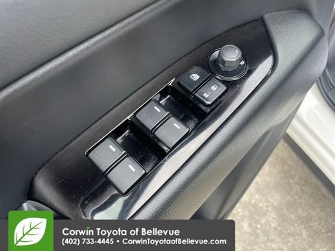 Used 2025 MAZDA CX-5 AWD 2.5 S w/ Select Package image 19