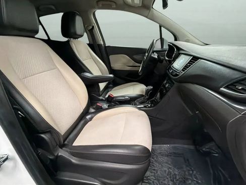 Used 2018 Buick Encore Preferred FWD image 19
