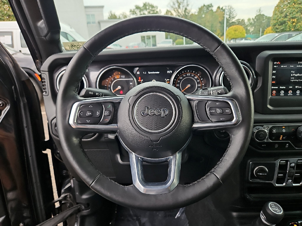 Used 2021 Jeep Wrangler Unlimited Sahara AWD/4WD image 18