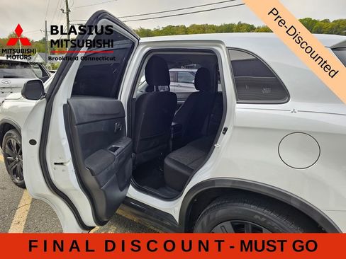 Used 2022 Mitsubishi Outlander Sport LE FWD image 11