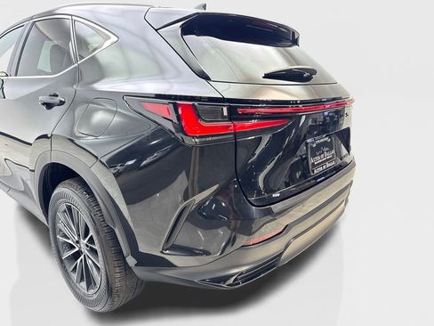 Used 2025 Lexus NX 250 FWD w/ Accessory Package (K3) image 19