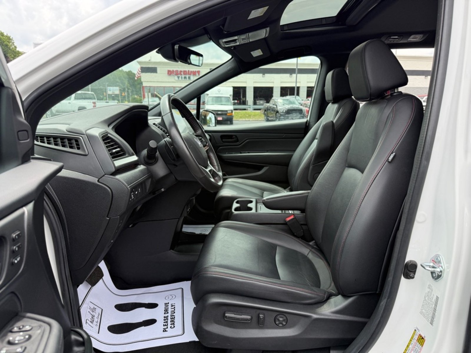 Used 2025 Honda Odyssey Sport-L image 27