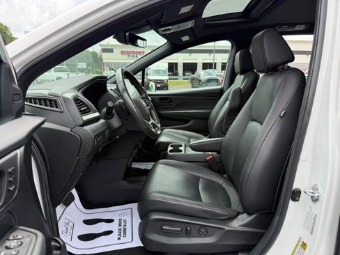 Used 2025 Honda Odyssey Sport-L image 27