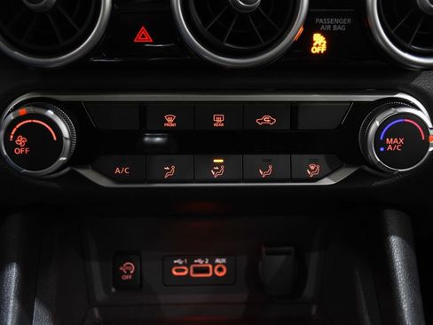 Used 2025 Nissan Sentra SV image 20