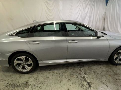 Certified 2018 Honda Accord EX-L image 9