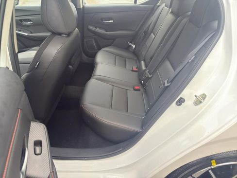 New 2025 Nissan Sentra SR image 31