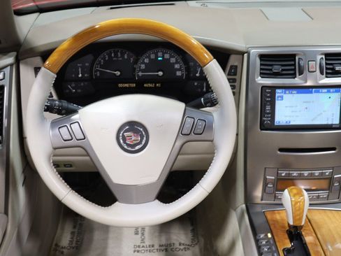 Used 2005 Cadillac XLR RWD image 45