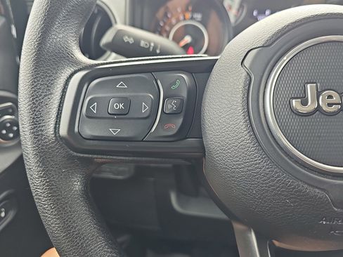 Used 2024 Jeep Gladiator Sport AWD/4WD image 19