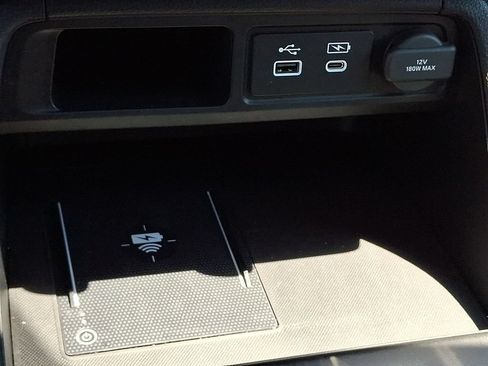Used 2025 Honda Pilot Elite image 26