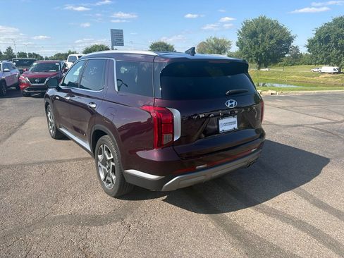 Used 2024 Hyundai Palisade SEL w/ Premium Package FWD image 5