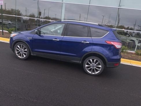 Used 2016 Ford Escape SE w/ SE Chrome Package FWD image 10