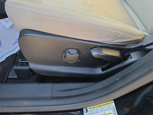 Certified 2021 Ford EcoSport SE image 13