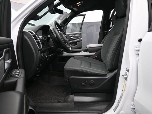 Used 2022 RAM 1500 Big Horn AWD/4WD image 10
