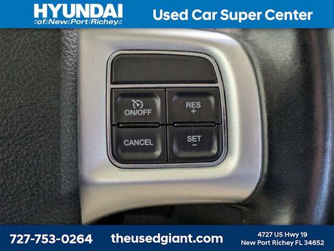 Used 2020 Dodge Journey SE w/ SE Popular Equipment Group image 31