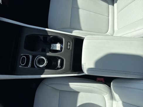 New 2026 Jeep Cherokee Limited AWD/4WD image 30
