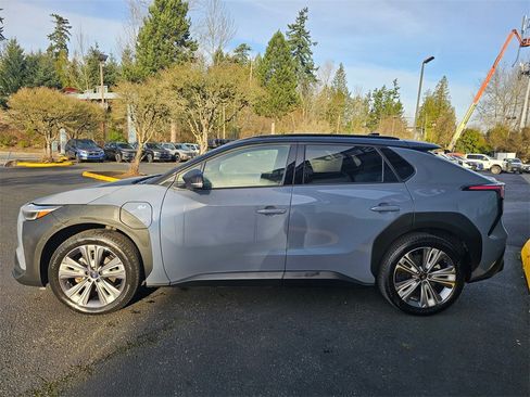 Used 2023 Subaru Solterra AWD image 4