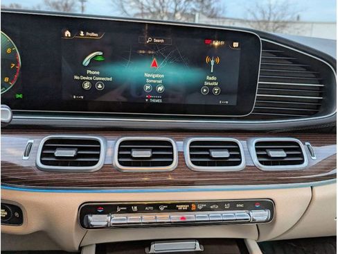 Used 2023 Mercedes-Benz GLS 450 4MATIC w/ Warmth & Comfort Package image 21